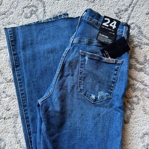 Joe's Jeans High Rise Wide Leg in Denim Blue